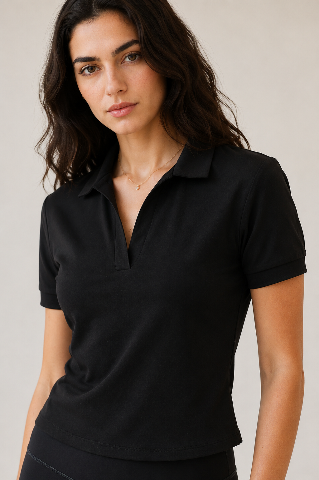 Siyah Polo Yaka Kadın T-Shirt